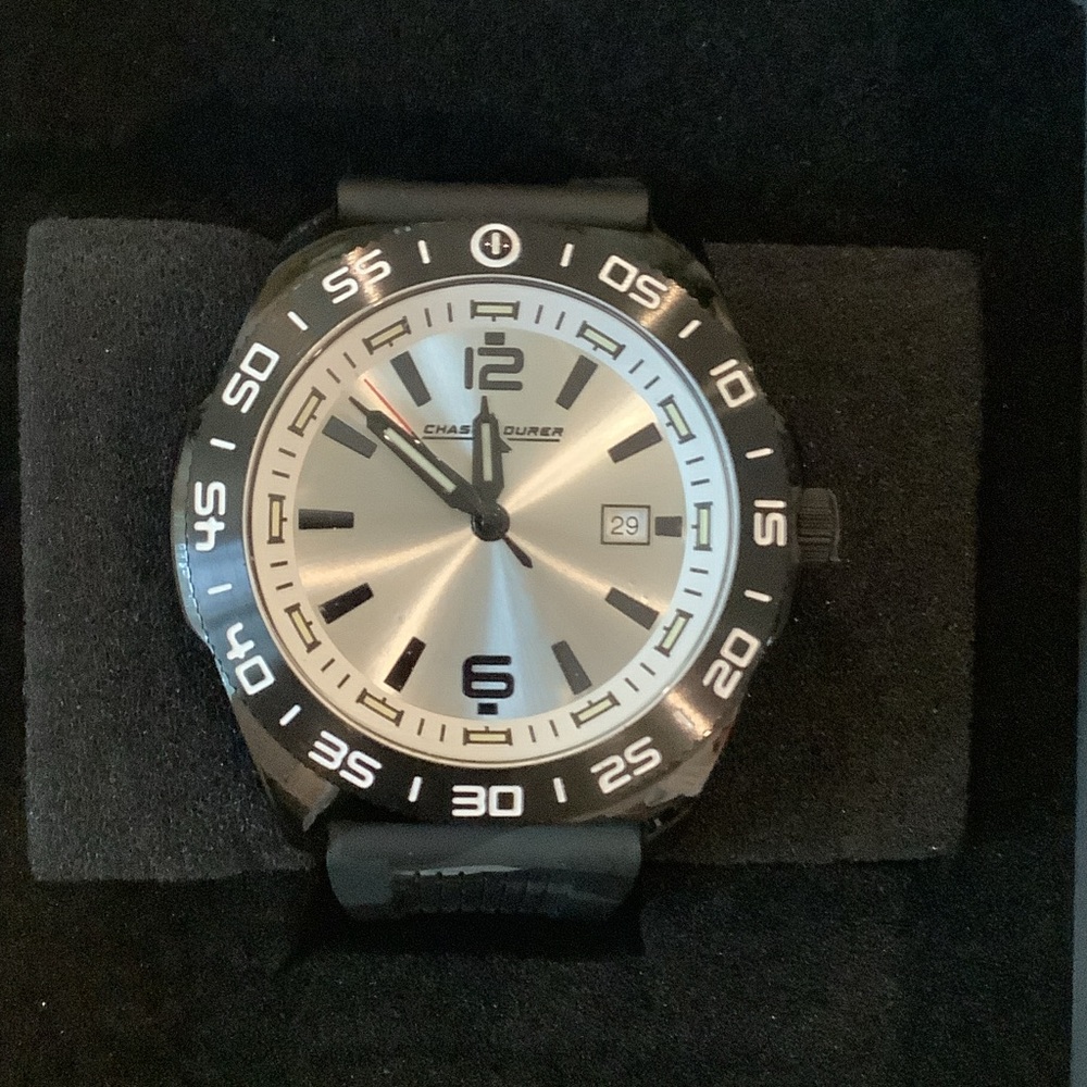 Invicta Chase Durer Black and Silver Men's Quartz Watch, Brand New - Picture 3 of 3